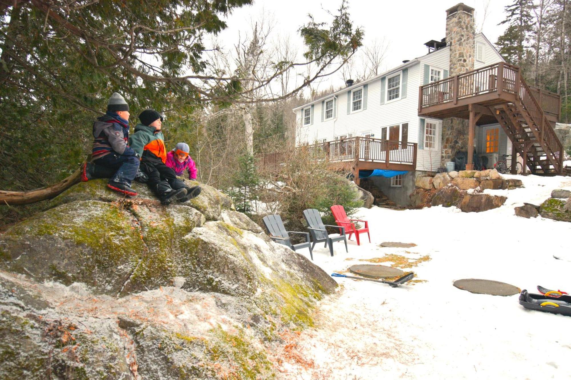 Le Partage Lodge: Destination Plein Air Et Sociale Val-Morin Dış mekan fotoğraf